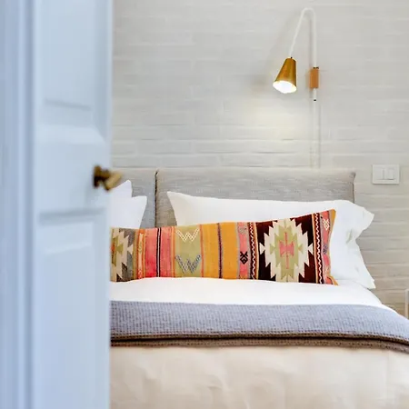 Beautiful Designer Flat Close To Pantheon Apartamento